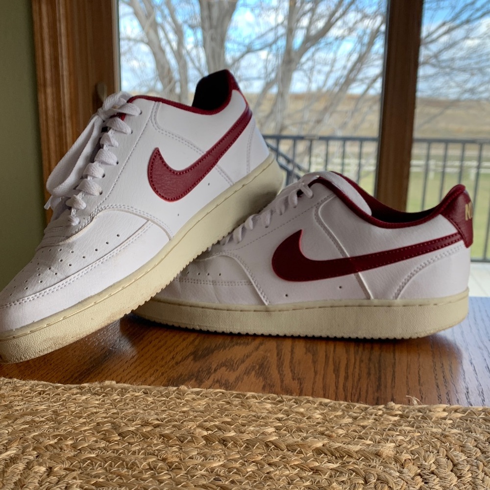 Nike Men's White and Burgundy Sneakers